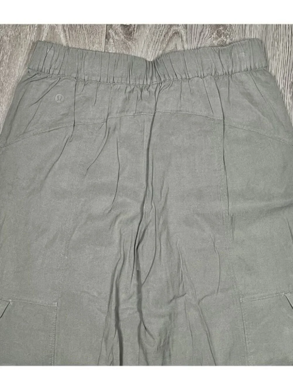 Lululemon Metropolis Maven Green Crop Cargo Wide Leg Pants - Women Size 6